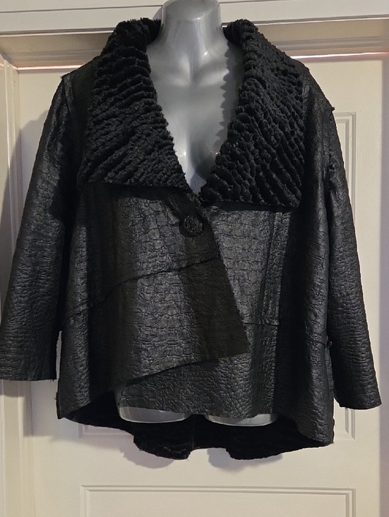 Joseph Ribkoff Jackets & Blazers - Joseph Ribkoff Black Textured Faux-Leather Jacket with Plush Collar